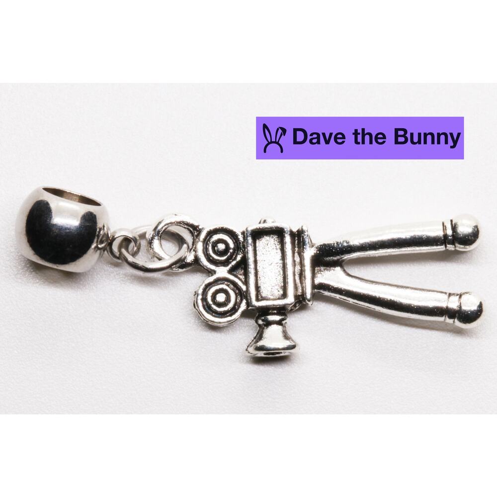 Vintage Style Action Camera Pendant Necklace For Film Fans, Silver Tone Camera - Picture 8 of 9